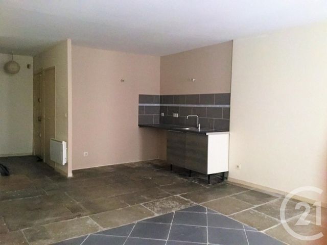 Afficher la photo en grand Appartement F2 à louer - 2 pièces - 60.0 m2 - SOMMIERES - 30 - LANGUEDOC-ROUSSILLON - Century 21 Jcd Immobilier