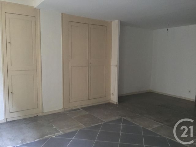 Afficher la photo en grand Appartement F2 à louer - 2 pièces - 60.0 m2 - SOMMIERES - 30 - LANGUEDOC-ROUSSILLON - Century 21 Jcd Immobilier