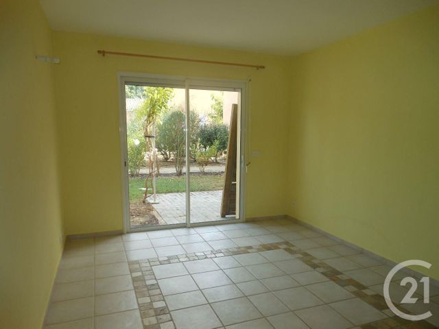 Appartement F2 à louer - 2 pièces - 36.5 m2 - VILLEVIEILLE - 30 - LANGUEDOC-ROUSSILLON - Century 21 Jcd Immobilier