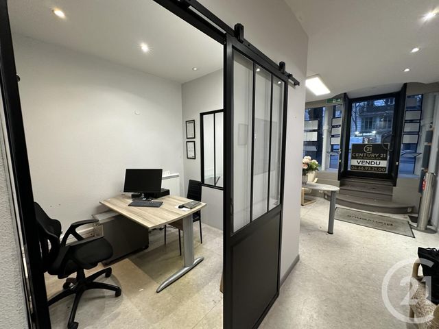 commerce à louer - 80.0 m2 - NIMES - 30 - LANGUEDOC-ROUSSILLON - Century 21 Jcd Immobilier