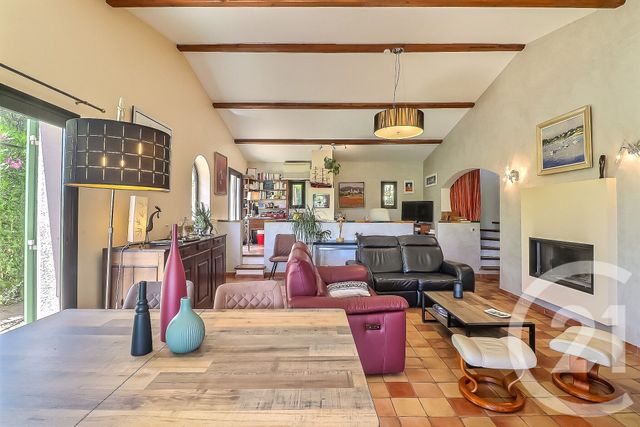 maison à vendre - 5 pièces - 137.7 m2 - SOMMIERES - 30 - LANGUEDOC-ROUSSILLON - Century 21 Jcd Immobilier