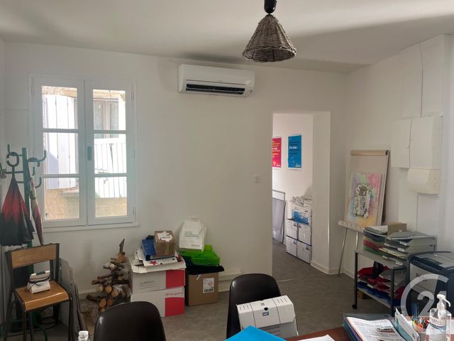 Appartement Local à louer - 2 pièces - 54.0 m2 - SOMMIERES - 30 - LANGUEDOC-ROUSSILLON - Century 21 Jcd Immobilier