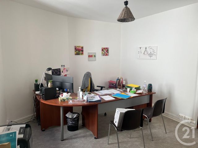 Appartement Local à louer - 2 pièces - 54.0 m2 - SOMMIERES - 30 - LANGUEDOC-ROUSSILLON - Century 21 Jcd Immobilier