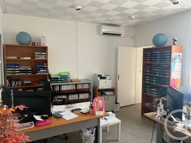 Appartement Local à louer - 2 pièces - 54.0 m2 - SOMMIERES - 30 - LANGUEDOC-ROUSSILLON - Century 21 Jcd Immobilier