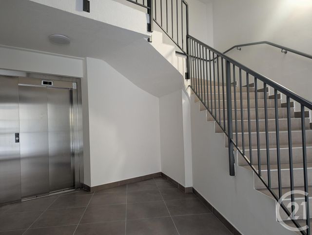 Appartement F4 à vendre - 5 pièces - 86.0 m2 - MARSILLARGUES - 34 - LANGUEDOC-ROUSSILLON - Century 21 Jcd Immobilier