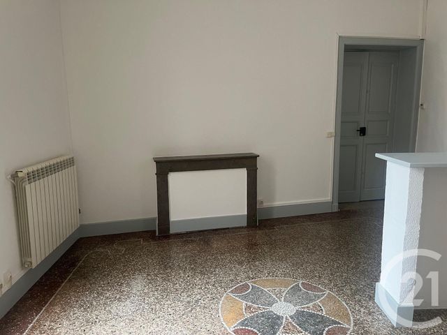 Appartement F2 à louer - 2 pièces - 43.0 m2 - SOMMIERES - 30 - LANGUEDOC-ROUSSILLON - Century 21 Jcd Immobilier