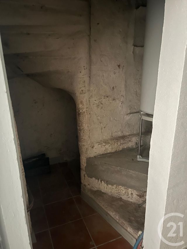 Appartement F2 à louer - 2 pièces - 43.0 m2 - SOMMIERES - 30 - LANGUEDOC-ROUSSILLON - Century 21 Jcd Immobilier