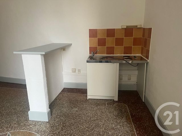 Appartement F2 à louer - 2 pièces - 43.0 m2 - SOMMIERES - 30 - LANGUEDOC-ROUSSILLON - Century 21 Jcd Immobilier