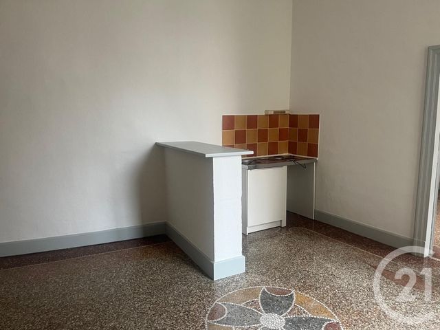 Appartement F2 à louer - 2 pièces - 43.0 m2 - SOMMIERES - 30 - LANGUEDOC-ROUSSILLON - Century 21 Jcd Immobilier