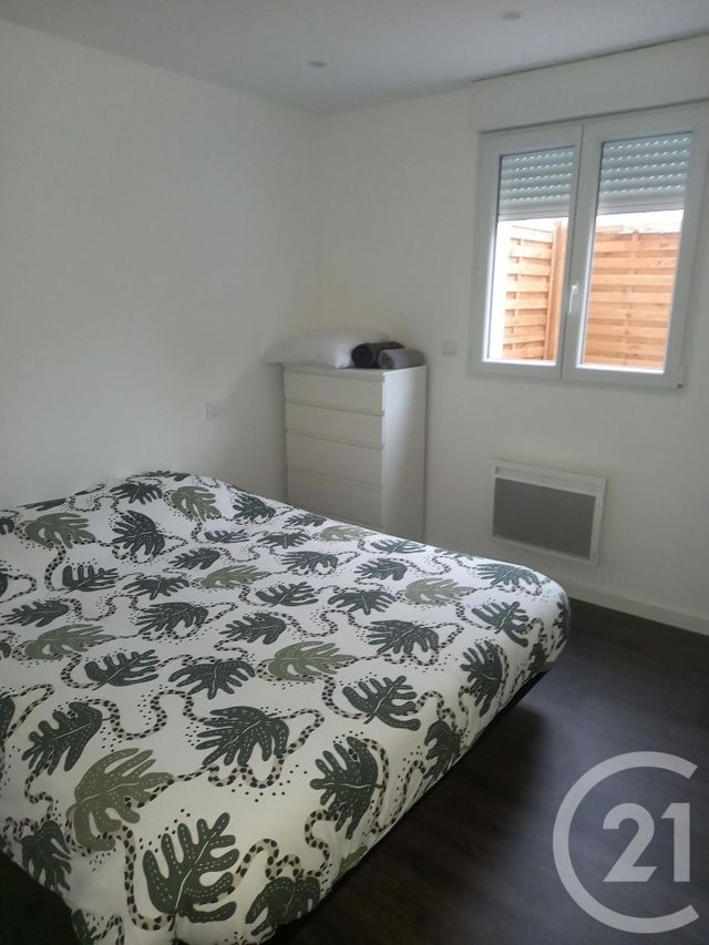 Appartement F2 à louer - 2 pièces - 29.28 m2 - CANNES ET CLAIRAN - 30 - LANGUEDOC-ROUSSILLON - Century 21 Jcd Immobilier