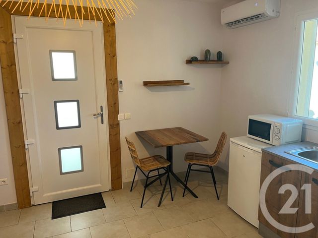 Appartement F2 à louer - 2 pièces - 29.28 m2 - CANNES ET CLAIRAN - 30 - LANGUEDOC-ROUSSILLON - Century 21 Jcd Immobilier