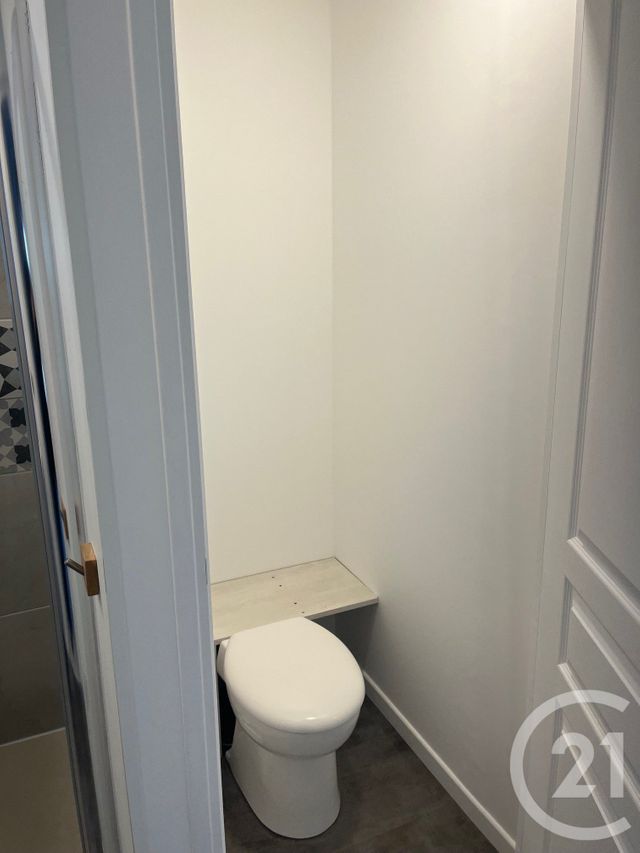 Appartement F2 à louer - 2 pièces - 29.28 m2 - CANNES ET CLAIRAN - 30 - LANGUEDOC-ROUSSILLON - Century 21 Jcd Immobilier
