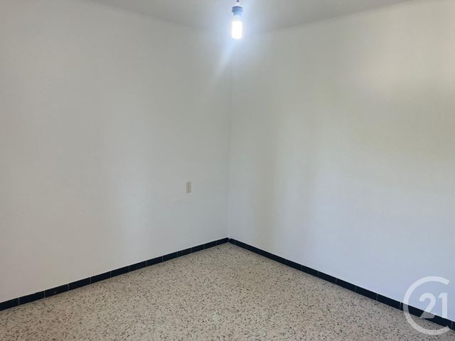 Appartement F4 à louer - 4 pièces - 79.3 m2 - MOULEZAN - 30 - LANGUEDOC-ROUSSILLON - Century 21 Jcd Immobilier