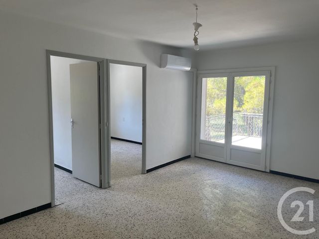 Appartement F4 à louer - 4 pièces - 79.3 m2 - MOULEZAN - 30 - LANGUEDOC-ROUSSILLON - Century 21 Jcd Immobilier