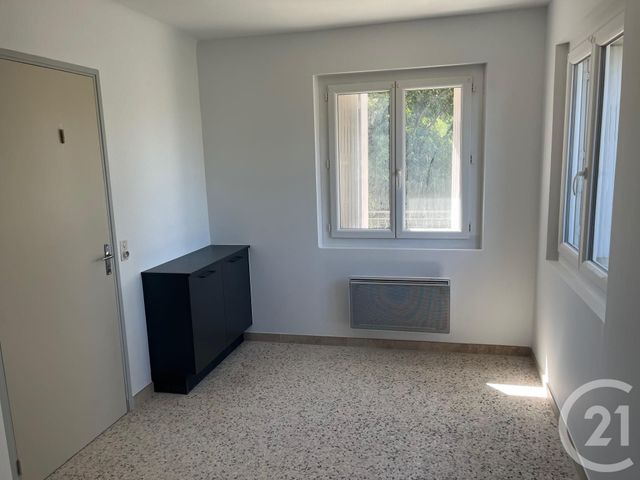 Appartement F4 à louer - 4 pièces - 79.3 m2 - MOULEZAN - 30 - LANGUEDOC-ROUSSILLON - Century 21 Jcd Immobilier