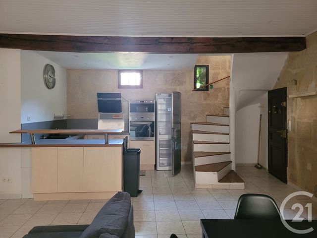 Appartement F3 à louer - 3 pièces - 68.02 m2 - SOMMIERES - 30 - LANGUEDOC-ROUSSILLON - Century 21 Jcd Immobilier