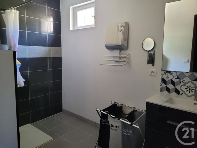 Appartement F3 à louer - 3 pièces - 68.02 m2 - SOMMIERES - 30 - LANGUEDOC-ROUSSILLON - Century 21 Jcd Immobilier