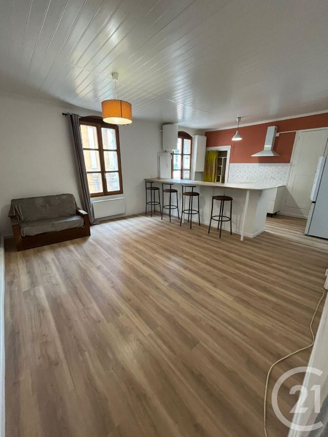 Appartement F3 à louer - 3 pièces - 72.91 m2 - SOMMIERES - 30 - LANGUEDOC-ROUSSILLON - Century 21 Jcd Immobilier