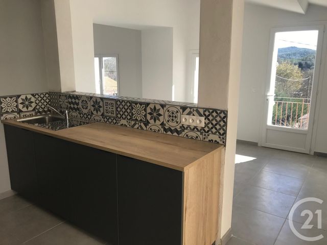 maison à louer - 5 pièces - 101.35 m2 - CARNAS - 30 - LANGUEDOC-ROUSSILLON - Century 21 Jcd Immobilier