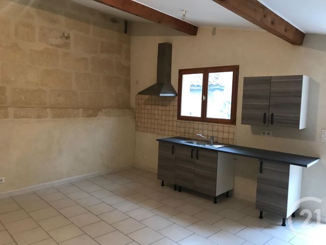 Appartement F3 à louer - 3 pièces - 58.0 m2 - SOMMIERES - 30 - LANGUEDOC-ROUSSILLON - Century 21 Jcd Immobilier