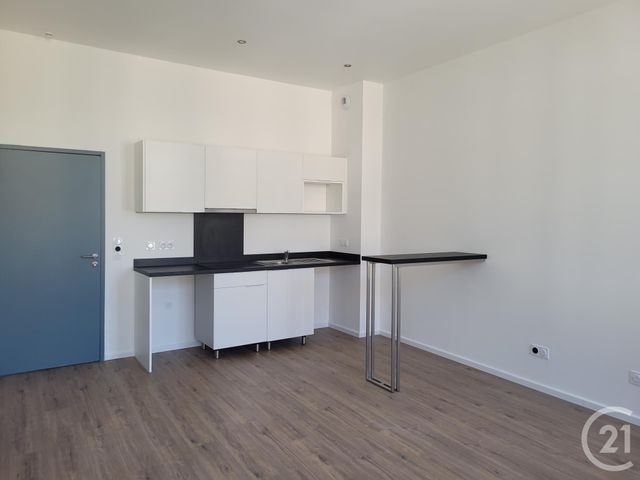 Appartement F2 à louer - 2 pièces - 39.16 m2 - SOMMIERES - 30 - LANGUEDOC-ROUSSILLON - Century 21 Jcd Immobilier