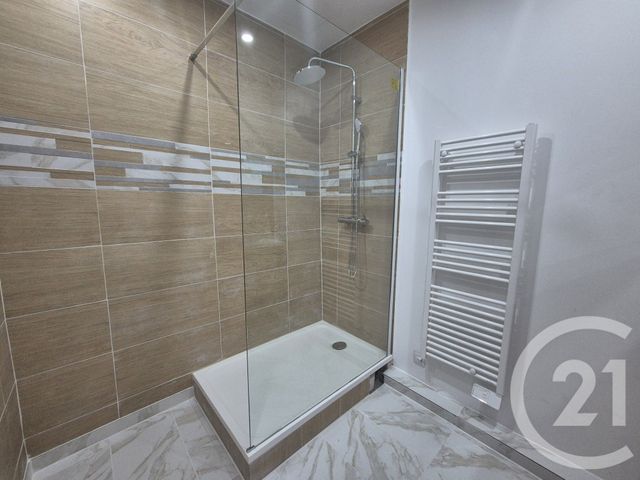 Appartement F3 à vendre - 3 pièces - 62.24 m2 - SOMMIERES - 30 - LANGUEDOC-ROUSSILLON - Century 21 Jcd Immobilier