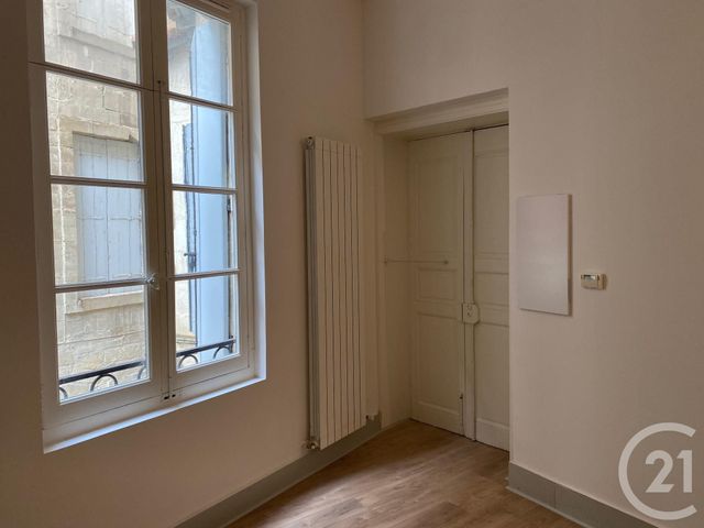 Appartement F2 à louer - 2 pièces - 49.6 m2 - SOMMIERES - 30 - LANGUEDOC-ROUSSILLON - Century 21 Jcd Immobilier