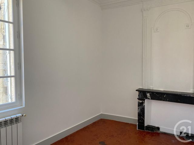 Appartement F3 à louer - 3 pièces - 80.0 m2 - SOMMIERES - 30 - LANGUEDOC-ROUSSILLON - Century 21 Jcd Immobilier