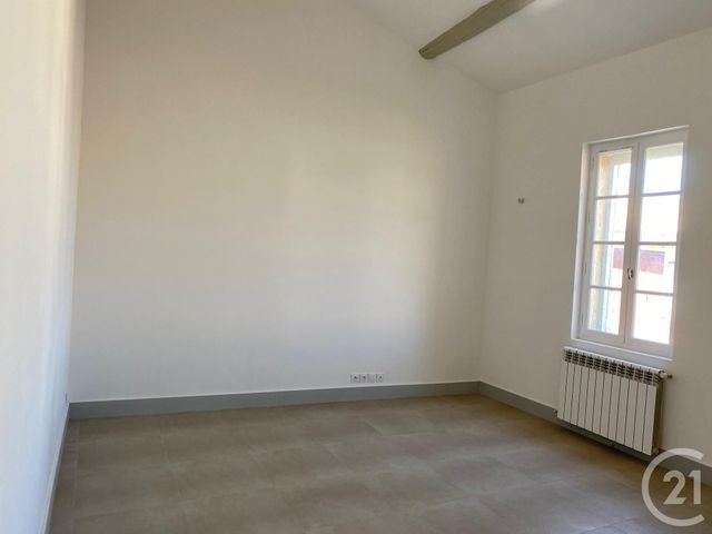 Appartement F3 à louer - 3 pièces - 80.0 m2 - SOMMIERES - 30 - LANGUEDOC-ROUSSILLON - Century 21 Jcd Immobilier