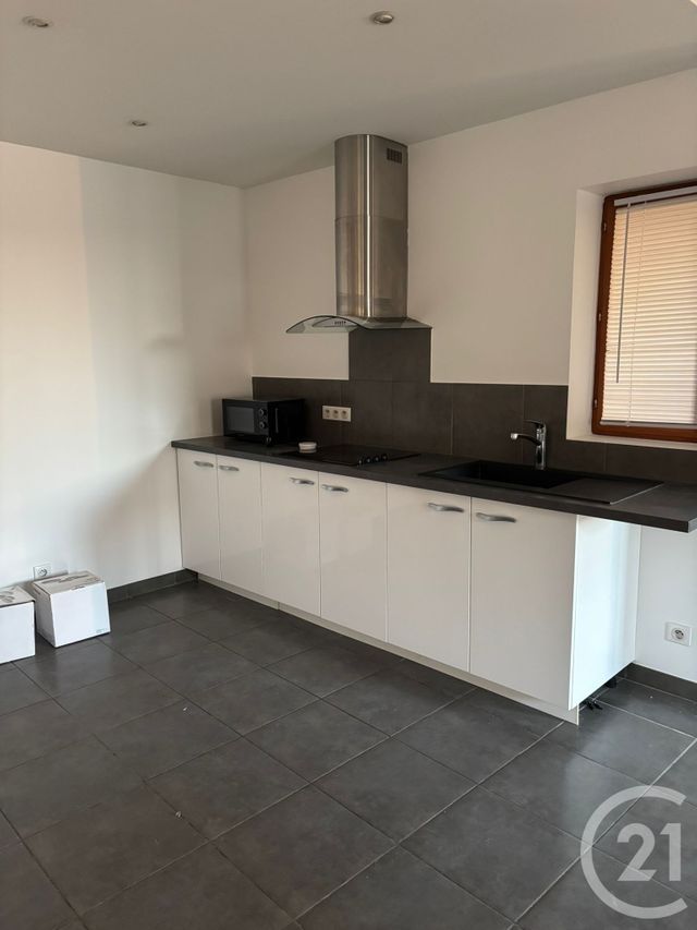 Appartement F2 à louer - 2 pièces - 73.04 m2 - SOMMIERES - 30 - LANGUEDOC-ROUSSILLON - Century 21 Jcd Immobilier