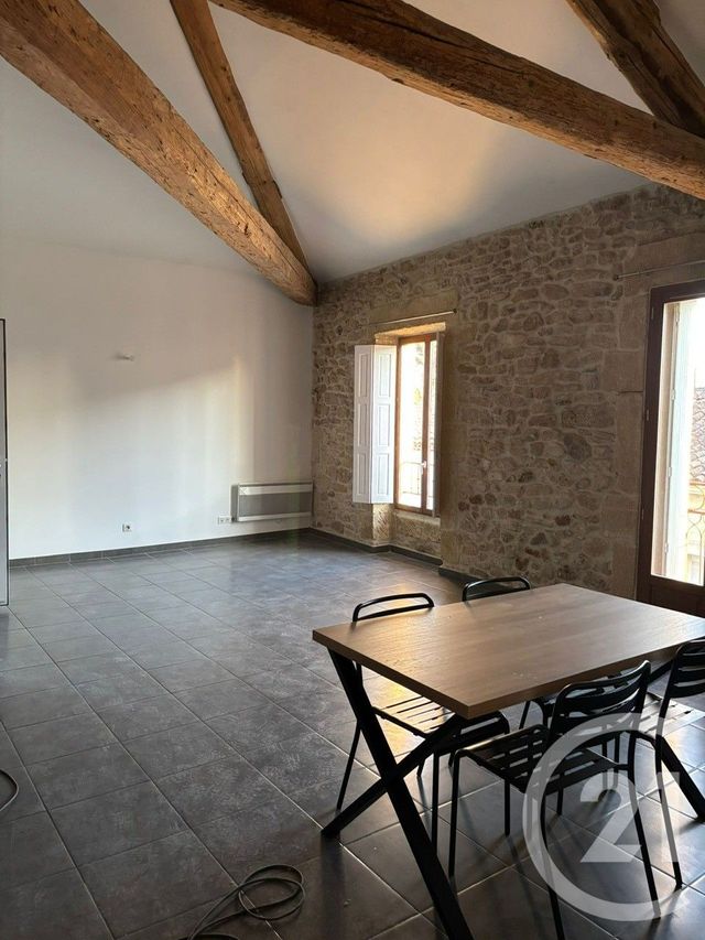 Appartement F2 à louer - 2 pièces - 73.04 m2 - SOMMIERES - 30 - LANGUEDOC-ROUSSILLON - Century 21 Jcd Immobilier