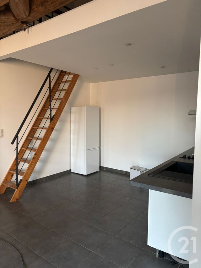 Appartement F2 à louer - 2 pièces - 73.04 m2 - SOMMIERES - 30 - LANGUEDOC-ROUSSILLON - Century 21 Jcd Immobilier