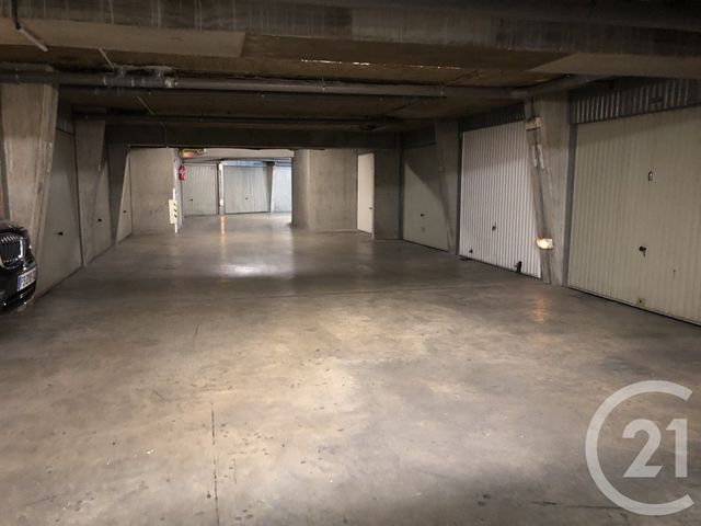 Afficher la photo en grand Appartement F3 à louer - 3 pièces - 70.12 m2 - NIMES - 30 - LANGUEDOC-ROUSSILLON - Century 21 Jcd Immobilier