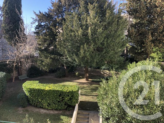 Afficher la photo en grand Appartement F3 à louer - 3 pièces - 70.12 m2 - NIMES - 30 - LANGUEDOC-ROUSSILLON - Century 21 Jcd Immobilier