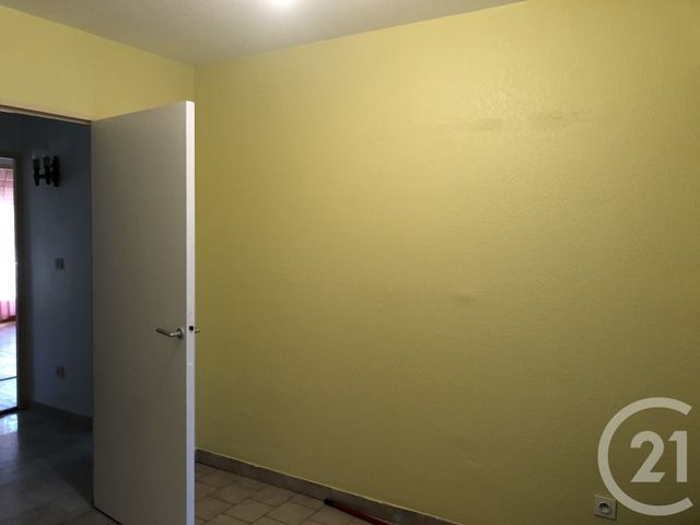 Afficher la photo en grand Appartement F3 à louer - 3 pièces - 70.12 m2 - NIMES - 30 - LANGUEDOC-ROUSSILLON - Century 21 Jcd Immobilier