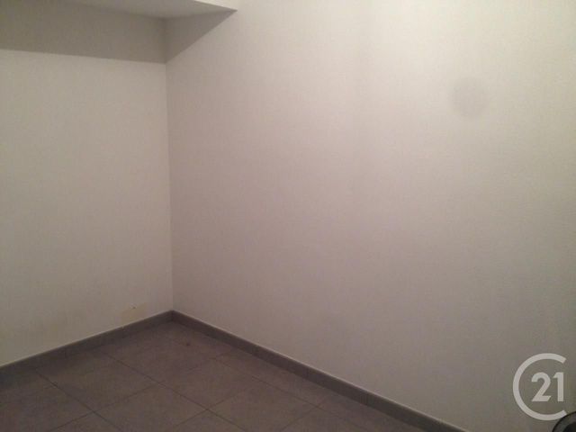 Appartement F3 à louer - 3 pièces - 38.6 m2 - SOMMIERES - 30 - LANGUEDOC-ROUSSILLON - Century 21 Jcd Immobilier