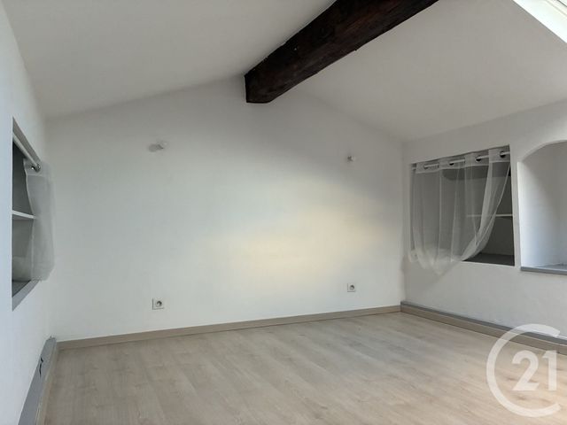 Appartement F3 à louer - 3 pièces - 38.6 m2 - SOMMIERES - 30 - LANGUEDOC-ROUSSILLON - Century 21 Jcd Immobilier