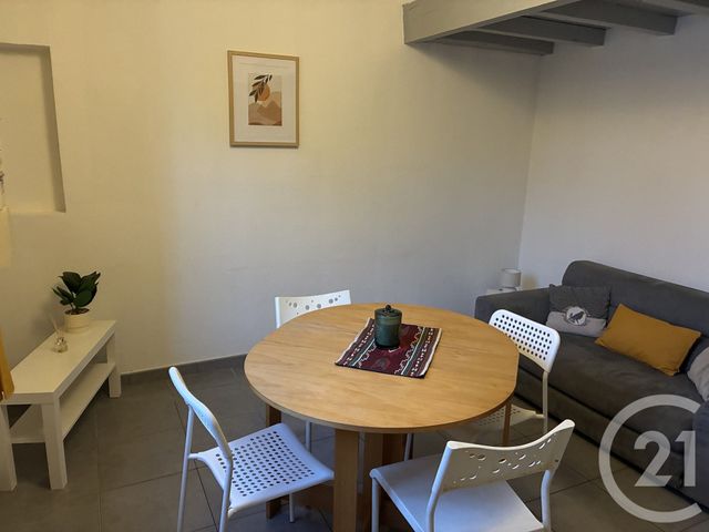 Appartement F3 à louer - 3 pièces - 38.6 m2 - SOMMIERES - 30 - LANGUEDOC-ROUSSILLON - Century 21 Jcd Immobilier