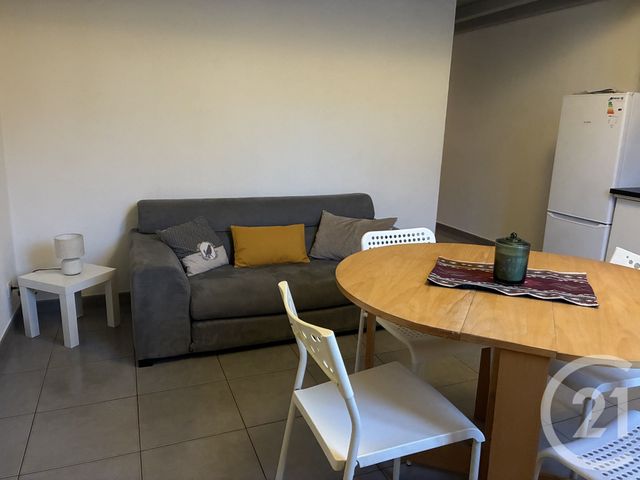 Appartement F3 à louer - 3 pièces - 38.6 m2 - SOMMIERES - 30 - LANGUEDOC-ROUSSILLON - Century 21 Jcd Immobilier