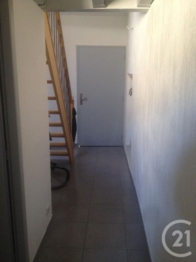 Appartement F3 à louer - 3 pièces - 38.6 m2 - SOMMIERES - 30 - LANGUEDOC-ROUSSILLON - Century 21 Jcd Immobilier