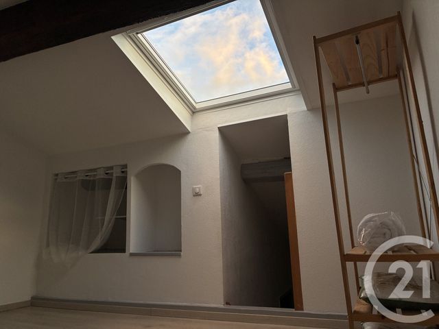 Appartement F3 à louer - 3 pièces - 38.6 m2 - SOMMIERES - 30 - LANGUEDOC-ROUSSILLON - Century 21 Jcd Immobilier