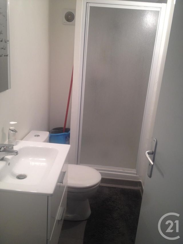 Appartement F3 à louer - 3 pièces - 38.6 m2 - SOMMIERES - 30 - LANGUEDOC-ROUSSILLON - Century 21 Jcd Immobilier