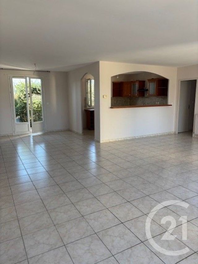 maison à louer - 5 pièces - 123.0 m2 - CAISSARGUES - 30 - LANGUEDOC-ROUSSILLON - Century 21 Jcd Immobilier