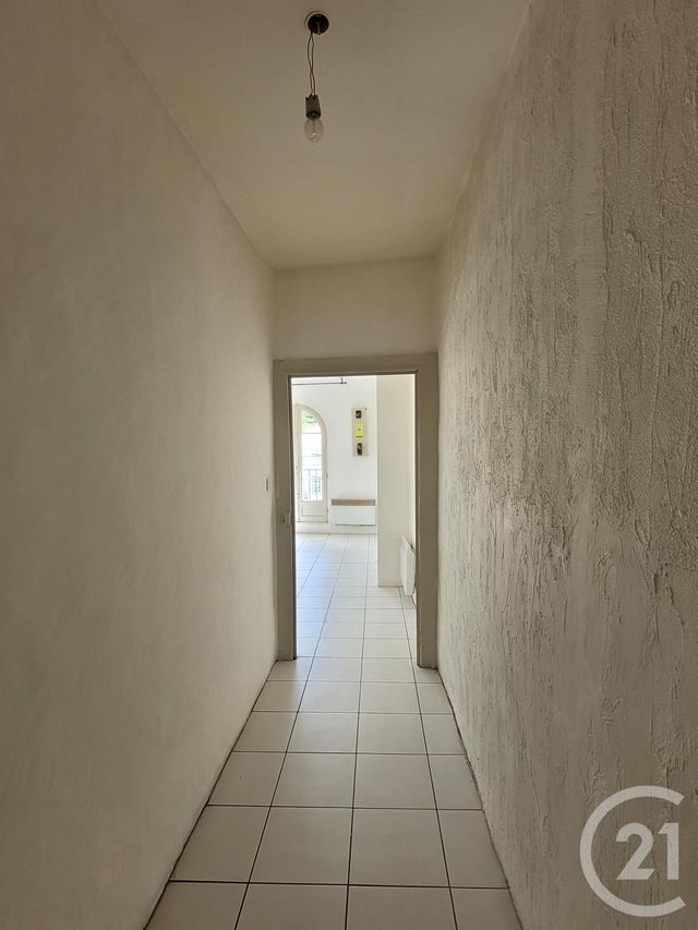 Appartement F2 à louer - 2 pièces - 35.44 m2 - SOMMIERES - 30 - LANGUEDOC-ROUSSILLON - Century 21 Jcd Immobilier