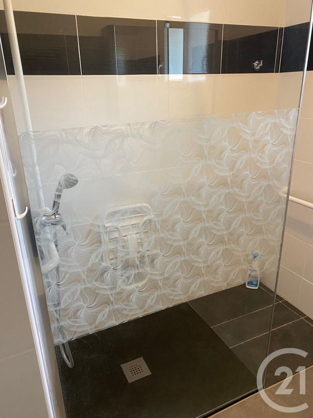 maison à louer - 3 pièces - 75.0 m2 - ST CHRISTOL - 34 - LANGUEDOC-ROUSSILLON - Century 21 Jcd Immobilier