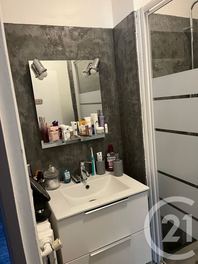 Appartement F3 à louer - 3 pièces - 63.69 m2 - SOMMIERES - 30 - LANGUEDOC-ROUSSILLON - Century 21 Jcd Immobilier