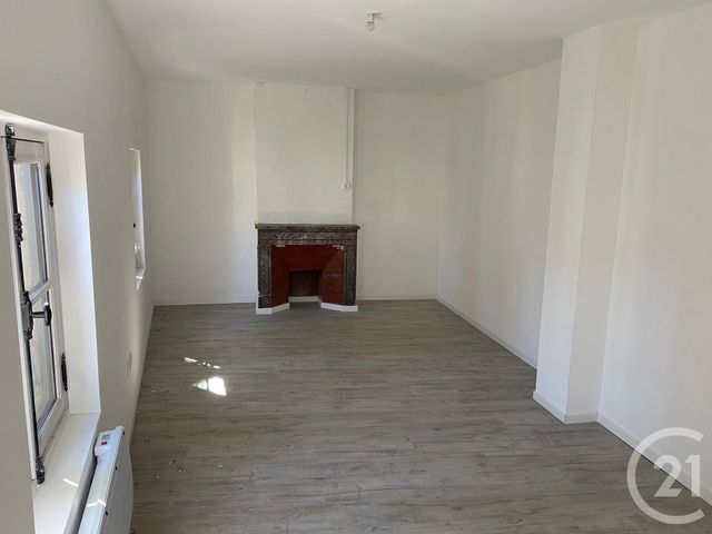 Appartement T4 à louer - 4 pièces - 86.6 m2 - SOMMIERES - 30 - LANGUEDOC-ROUSSILLON - Century 21 Jcd Immobilier