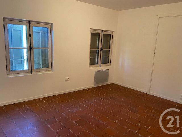 Appartement T4 à louer - 4 pièces - 86.6 m2 - SOMMIERES - 30 - LANGUEDOC-ROUSSILLON - Century 21 Jcd Immobilier