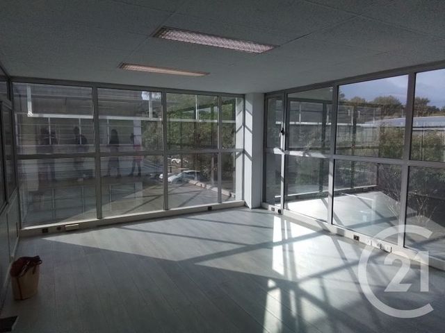 Appartement Local à louer NIMES