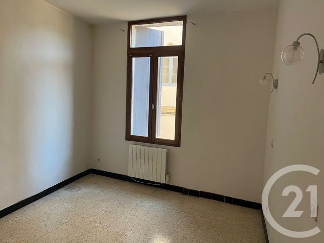 Appartement F2 bis à louer - 3 pièces - 53.2 m2 - SOMMIERES - 30 - LANGUEDOC-ROUSSILLON - Century 21 Jcd Immobilier